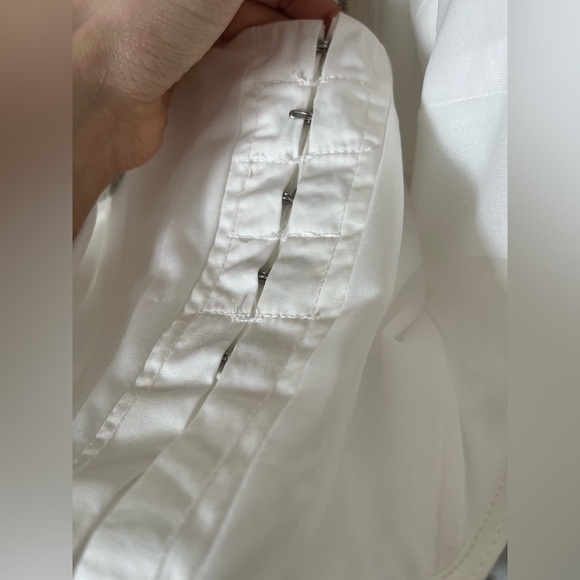 MISSGUIDED White Puff-Sleeve Blouse - Picture 7 of 10